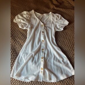 Sweet Wanderer Textured White dress